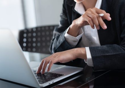 How to Find Verified Business Contacts Without Wasting Time